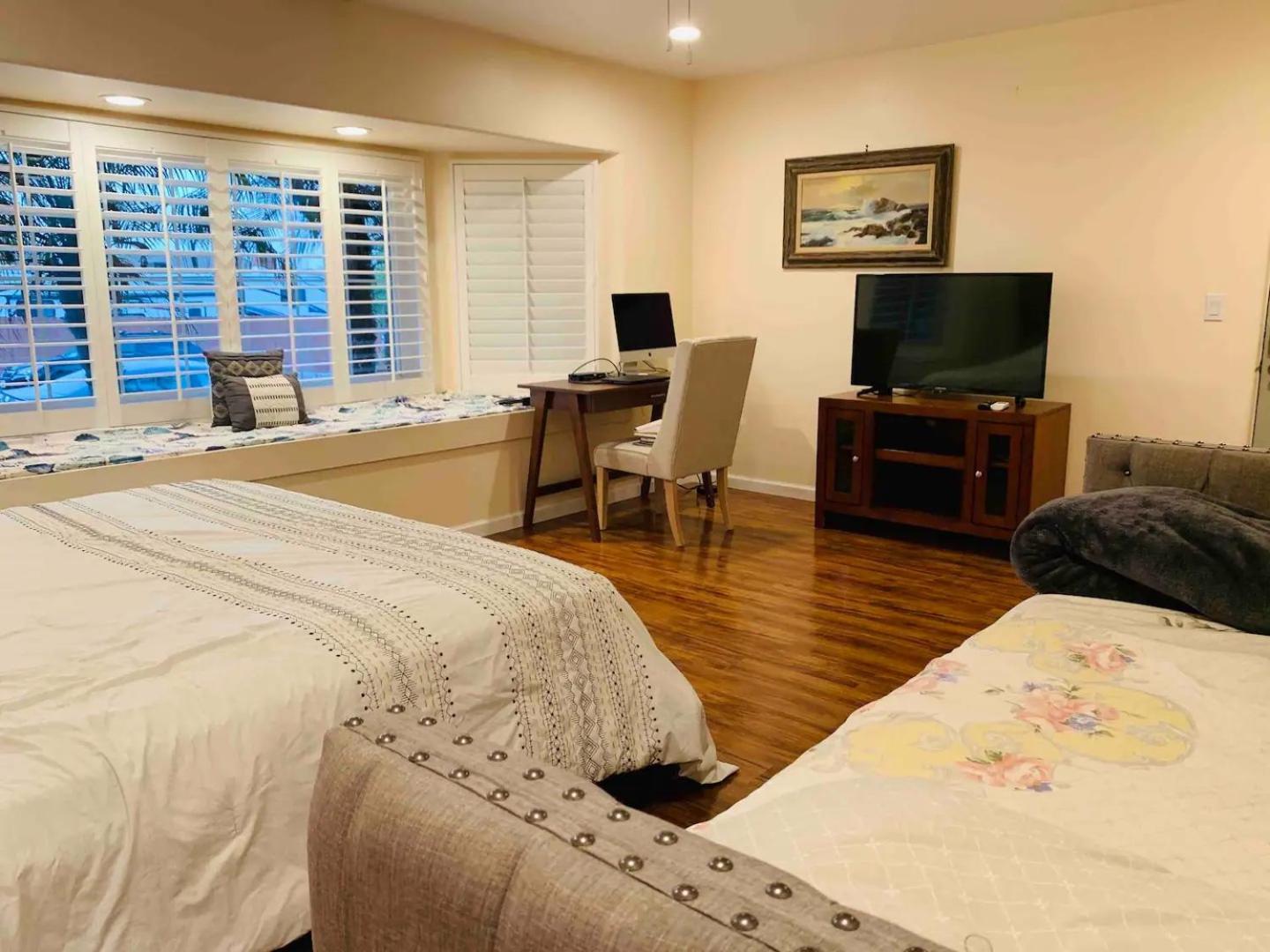 Spacious & Pet Friendly Oceanside Home Exterior photo